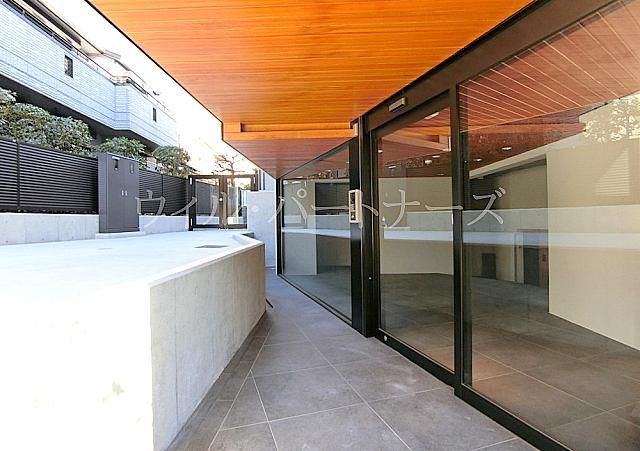 �y�G���g�����X�z�@�I�[�g���b�N�Ή��I