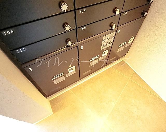 �y���̑����L�����z�@�G���g�����X��zBOX����