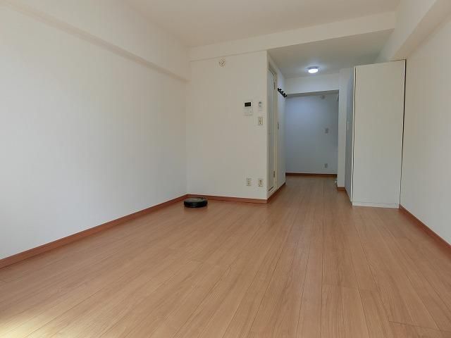 �y���ԁE���r���O�z�@