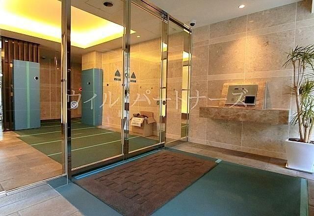 �y�Z�L�����e�B�z�@�I�[�g���b�N�ɖh�ƃJ�����I