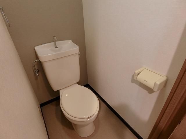 �y�g�C���z�@