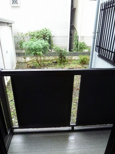 �y���]�z�@