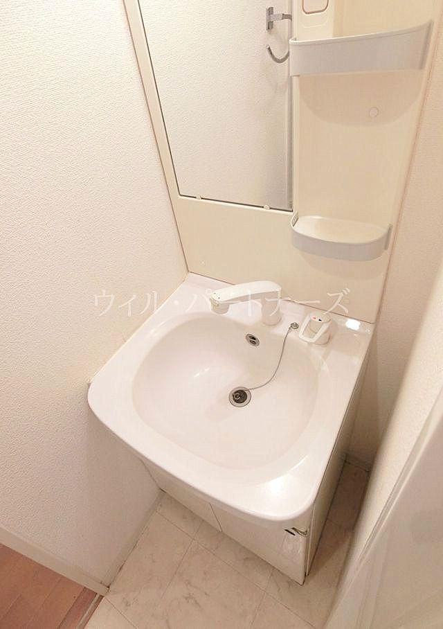 �y���ʏ��z�@�V�����[�t���h���b�T�[