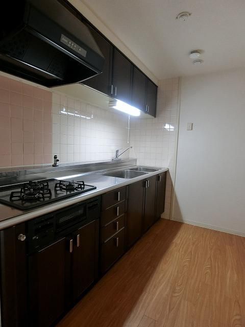 �y�L�b�`���z�@