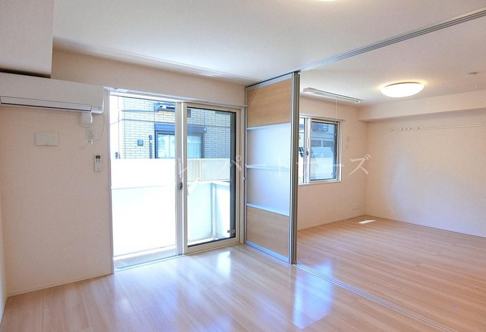 �y���̑������E�X�y�[�X�z�@���Ԏ�蓯�d�l�A���E���]�^�C�v�̉摜�ł�