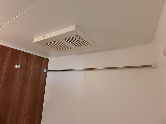 �y���̑��ݔ��z�@