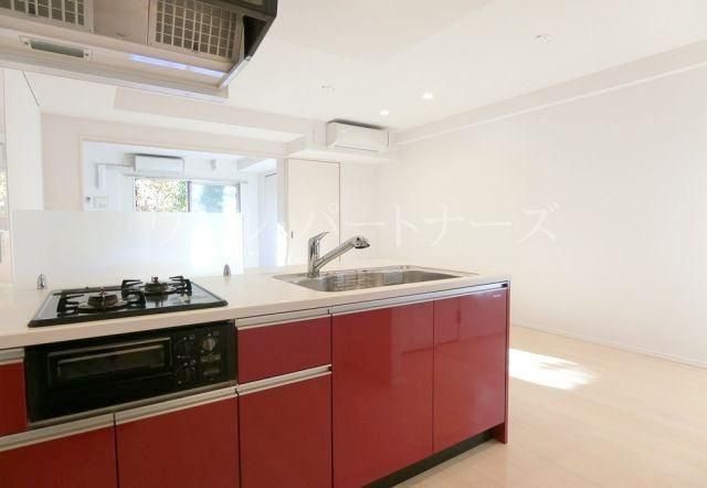 �y�L�b�`���z�@���Ԏ��A���E���]�^�C�v�A�ʏZ�˂̉摜�ł�