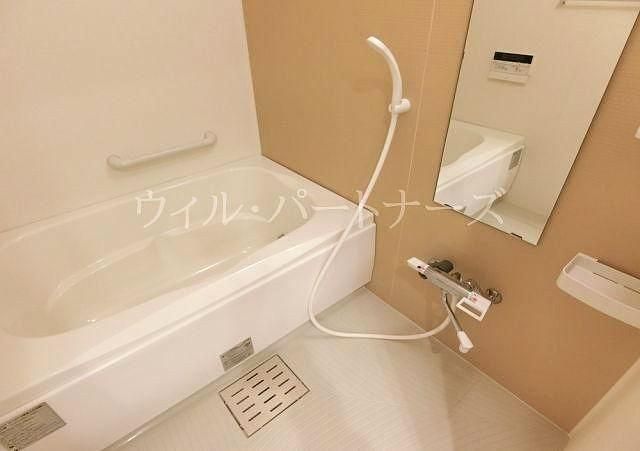 �y�o�X�z�@���Ԏ��A���E���]�^�C�v�A�ʏZ�˂̉摜�ł�