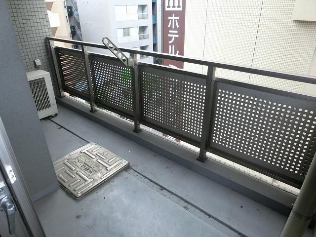 yoRj[z@